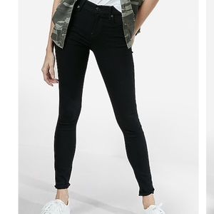 Black skinny jeans